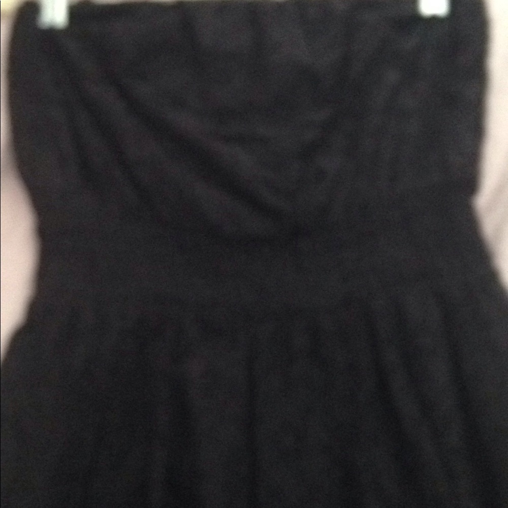 * SOLD NWOT Guess strapless black dress - Picture 3 of 4